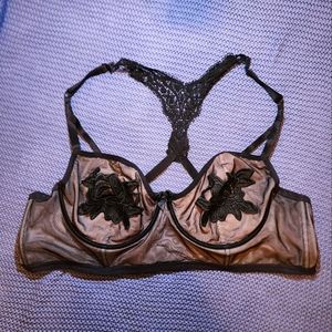 Torrid size 3 Bralette Embroidered lace